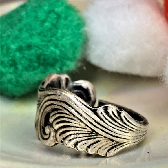 Nice handmade Vintage spoon ring size 6 1/2 beautiful flowery design spoon ring - Picture 2 of 2